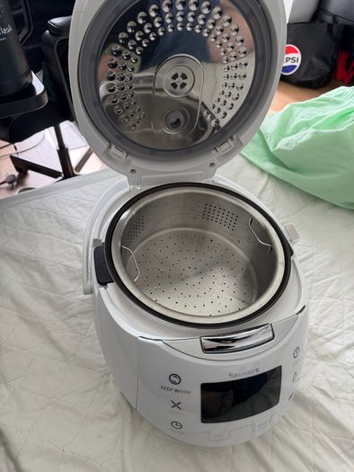 YumAsia Rice cooker
