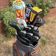 Left handed golf set
