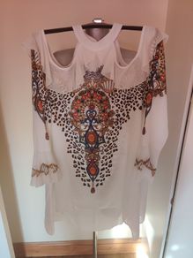 Venus  white cold shoulder detailed exclusive blouse size UK14/16 EU42/44 Perfect condition Postage included