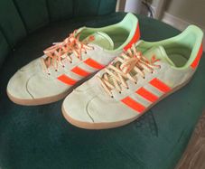 womens trainers