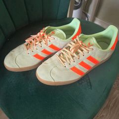 womens trainers
