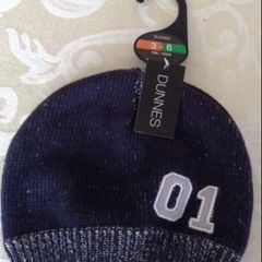 Boys BNWT hat 3/6 yrs