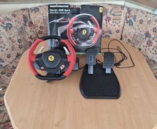 A  Ferrari wheel and pedals for xbox good condition