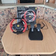 A  Ferrari wheel and pedals for xbox good condition