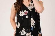 PLUS SIZE (22) Saloos Black Floral Top. New