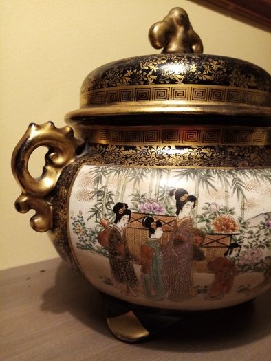Antique Rare Chinese Jardinire