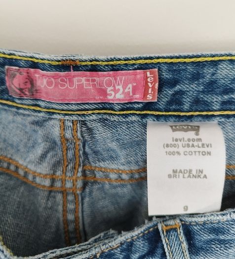 Levis Shorts - Size 12 - 14