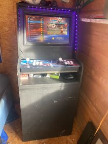 Arcade machine with over 4,000 games