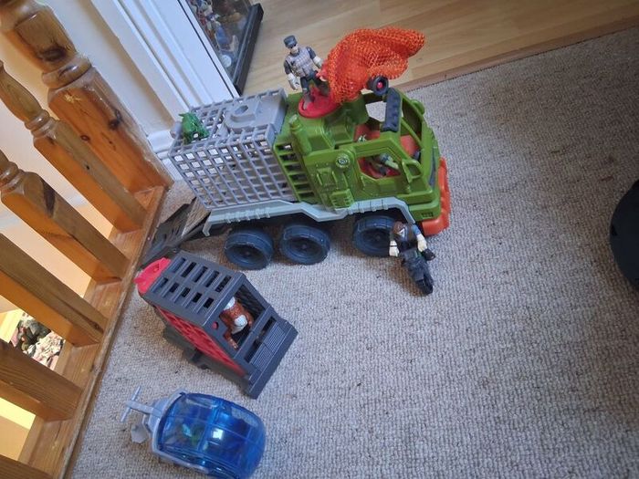 Imaginext jurassic world Hauler, Stygimoloch dinosaur cage & Owen figure, Claire and Gyrosphere action figure