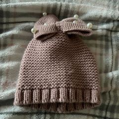 Girls hat 6/12 mths