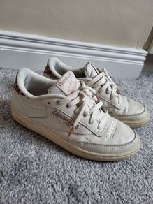 Reebok Classic retro runners UK 5 cream