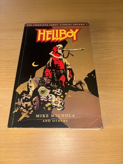 Graphic Novel Collection - Batman - Junji Ito - Marvel - Watchmen - Hellboy