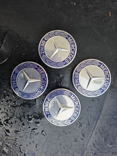 Mercedes centre wheel caps