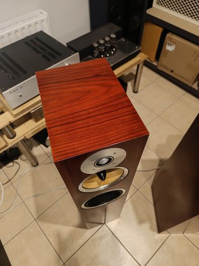 B&w Cm7 High End Stereo Speakers Pair