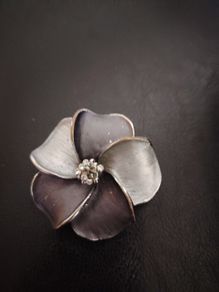 Ladies Brooch