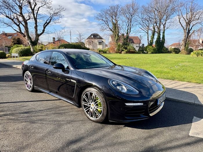 Porsche Panamera Plug-in E-Hybrid