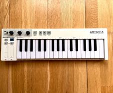 Arturia Keystep MIDI Controller & Sequencer