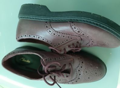 2 pairs of Clarkes brogue shoes