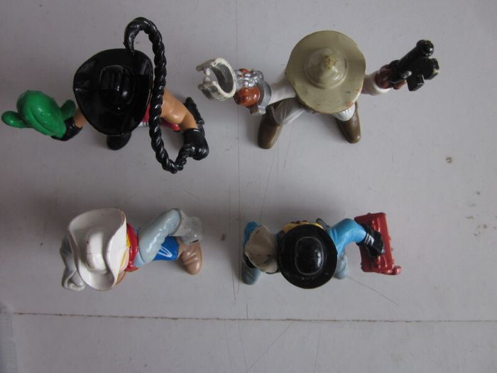 Fisher Price 1996 Wild West Figures X4