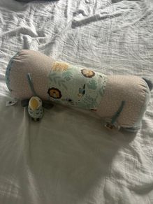 Tummy time pillow