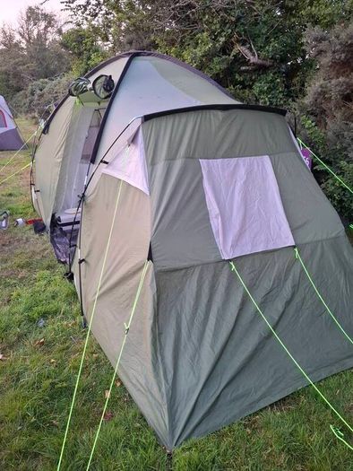 2 bedroom tent.