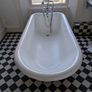 Cast iron bath Image 2