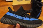 yeezy Boost 350 V2 dazzling blue ( 5/9/10 UK)