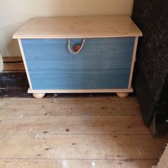 blanket box
