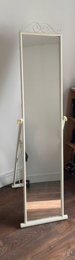 mirror with stand