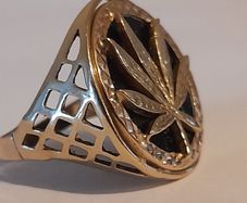 9ct hallmarked gold ring