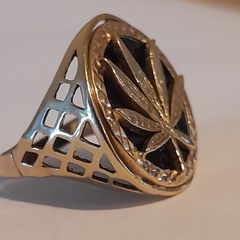 9ct hallmarked gold ring