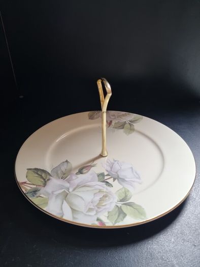 Cake plate