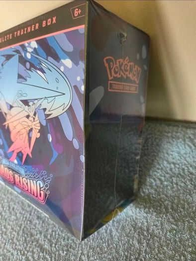 Pokemon Chaos Rising Elite trainer box