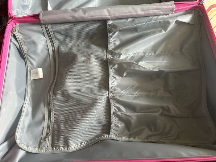 it Luggage suitcase Large  Pink
