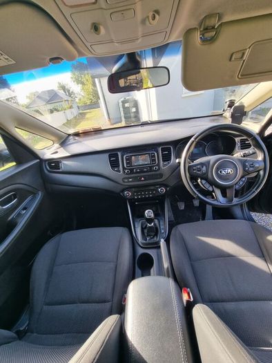 2013 Kia Carens