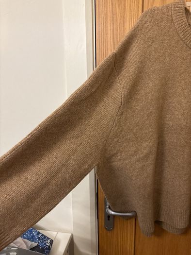 Women's jumper size L but more 18/20