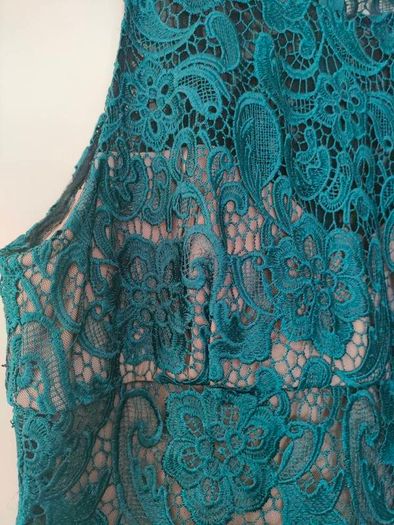 Green lace Occasion Pencil dress size 14 Postage included