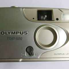 Olympus Trip 500 35mm Film Point and Shoot Camera NO BATTERY Silver TESTED