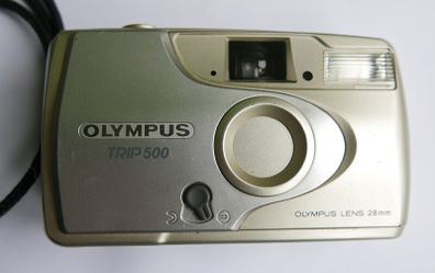 Olympus Trip 500 35mm Film Point and Shoot Camera NO BATTERY Silver TESTED