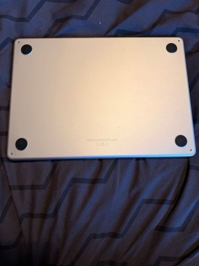Apple MacBook Air 13 M2 2022 A2681 Excellent Condition Activation Locked
