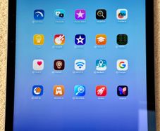 Apple iPad Air 5th. Gen 64GB Space Grey