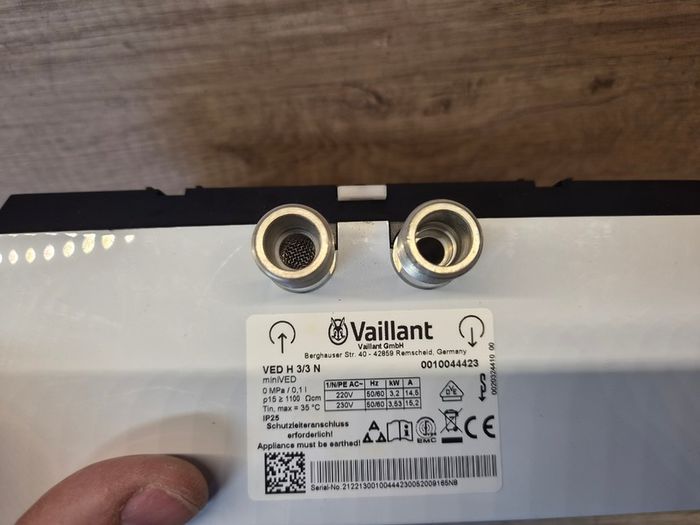 Vaillant miniVED H 3/3 N Hydraulic Small Tankless Water Heater [Energy Class A]