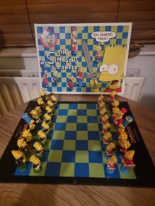 Vintage  Simpsons 3D Chess set 1997.