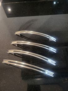 Kitchen press handles