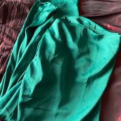 Emerald green satin skirt size xxl