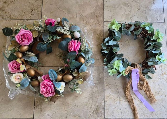 2 Wreaths, (price is for both)