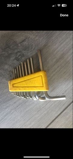 300 euro for the lot no offers full toolboxes to choose from see pictures too many to list
