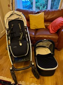 Uppababy Vista baby buggy travel seat system & Ergobaby sling