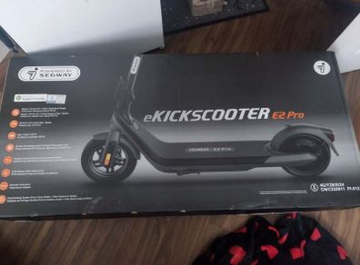 eKick Scooter E2 Pro Segway + Helmet