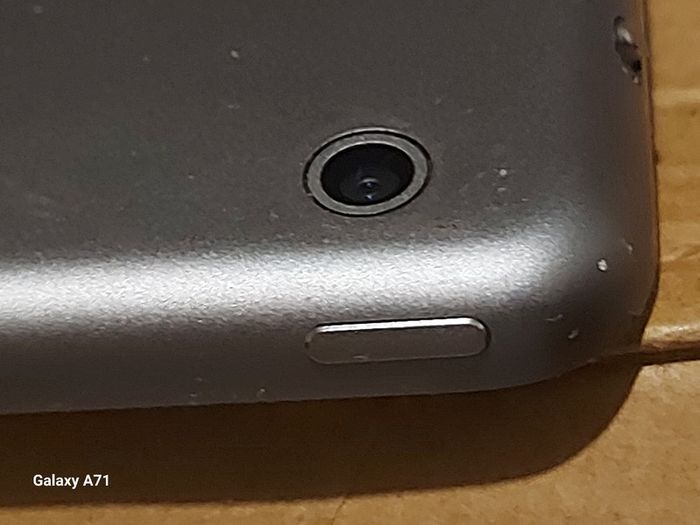 Apple Ipad Air 1st, 32 GB, Space Gray, Activation Locked, Excellent Cosmetic Condition, for parts or repair